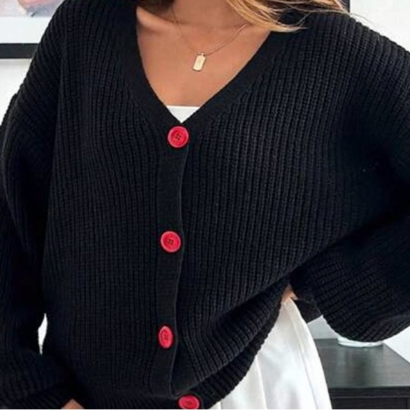 Chic Black Cardigan with Red Heart Accents - Picture 7 of 10